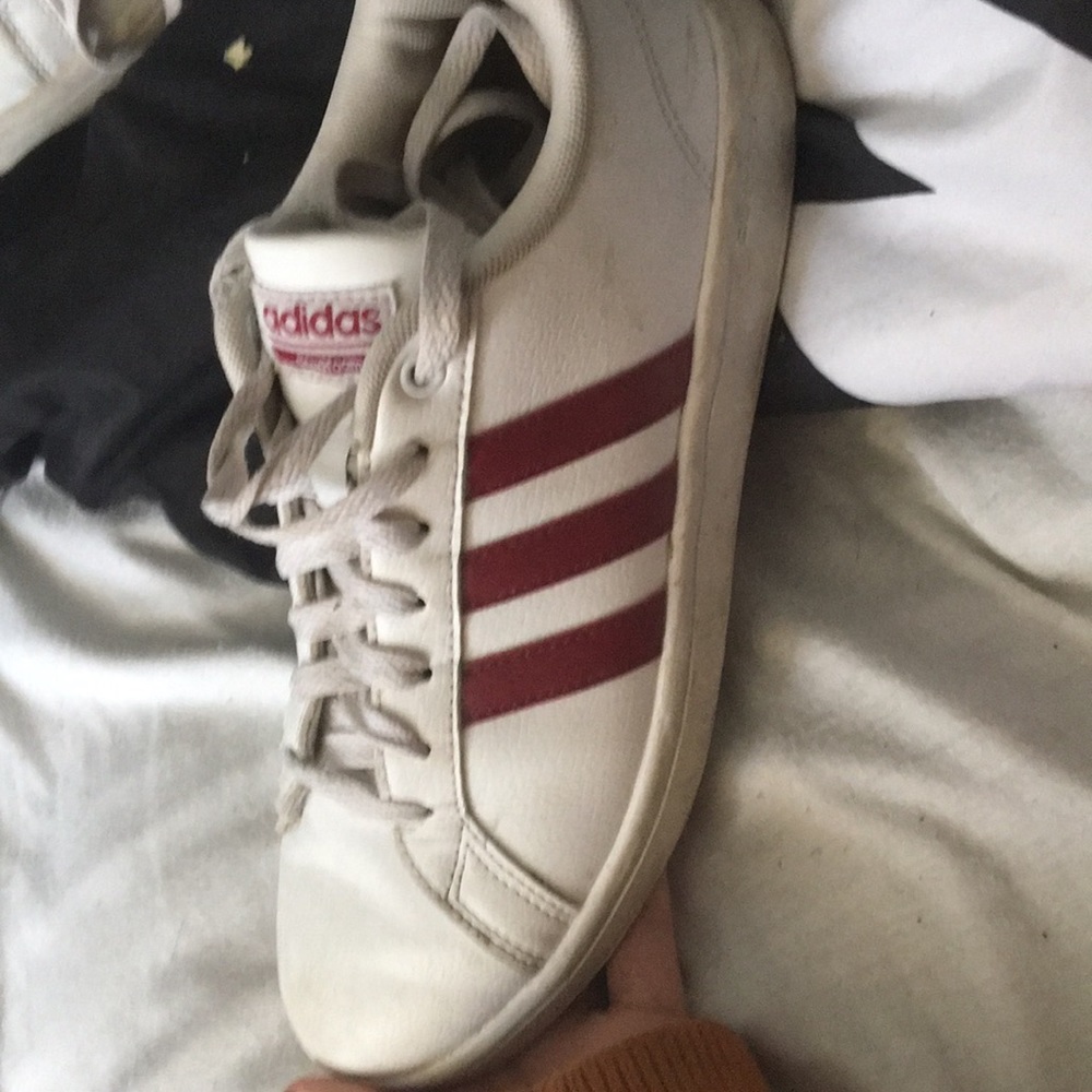 adidas dark red/maroon stripes size 7